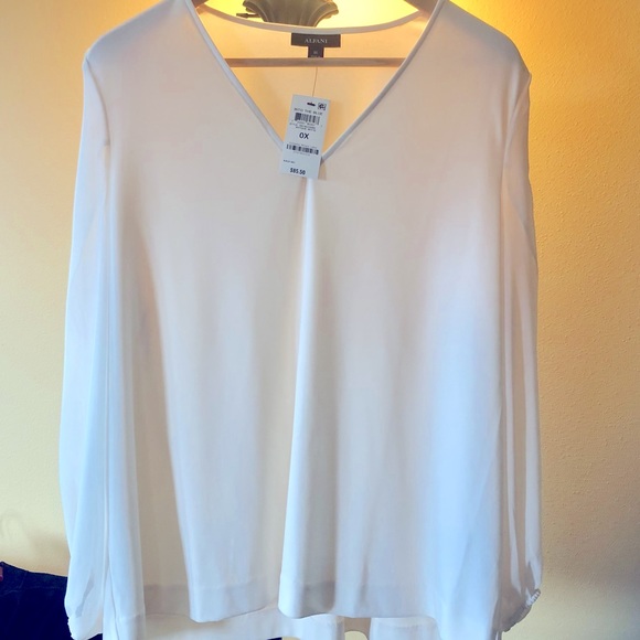 Alfani Into the Blue Antique White Blouse - Picture 4 of 9